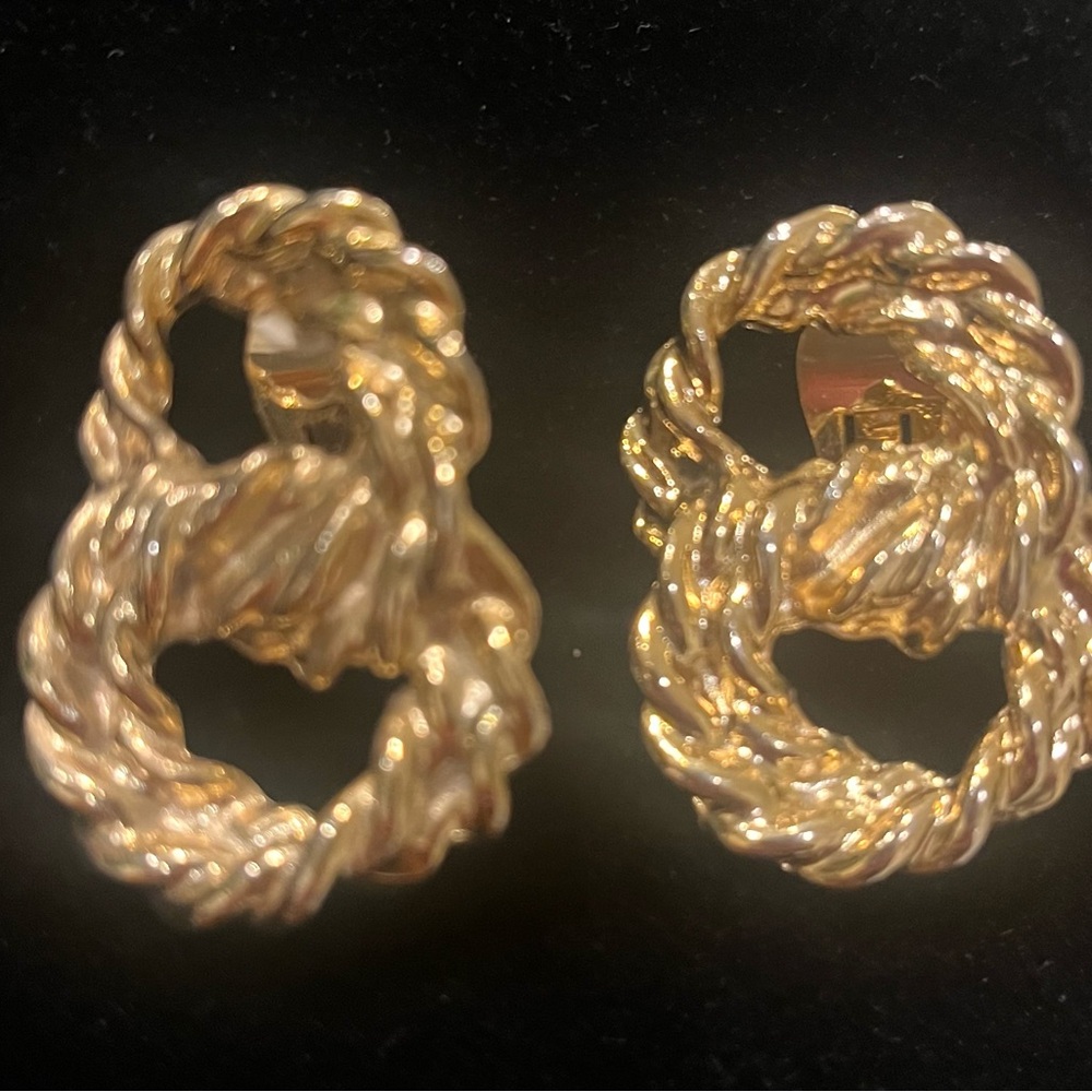 Elegant Gold Tone Twisted Earrings